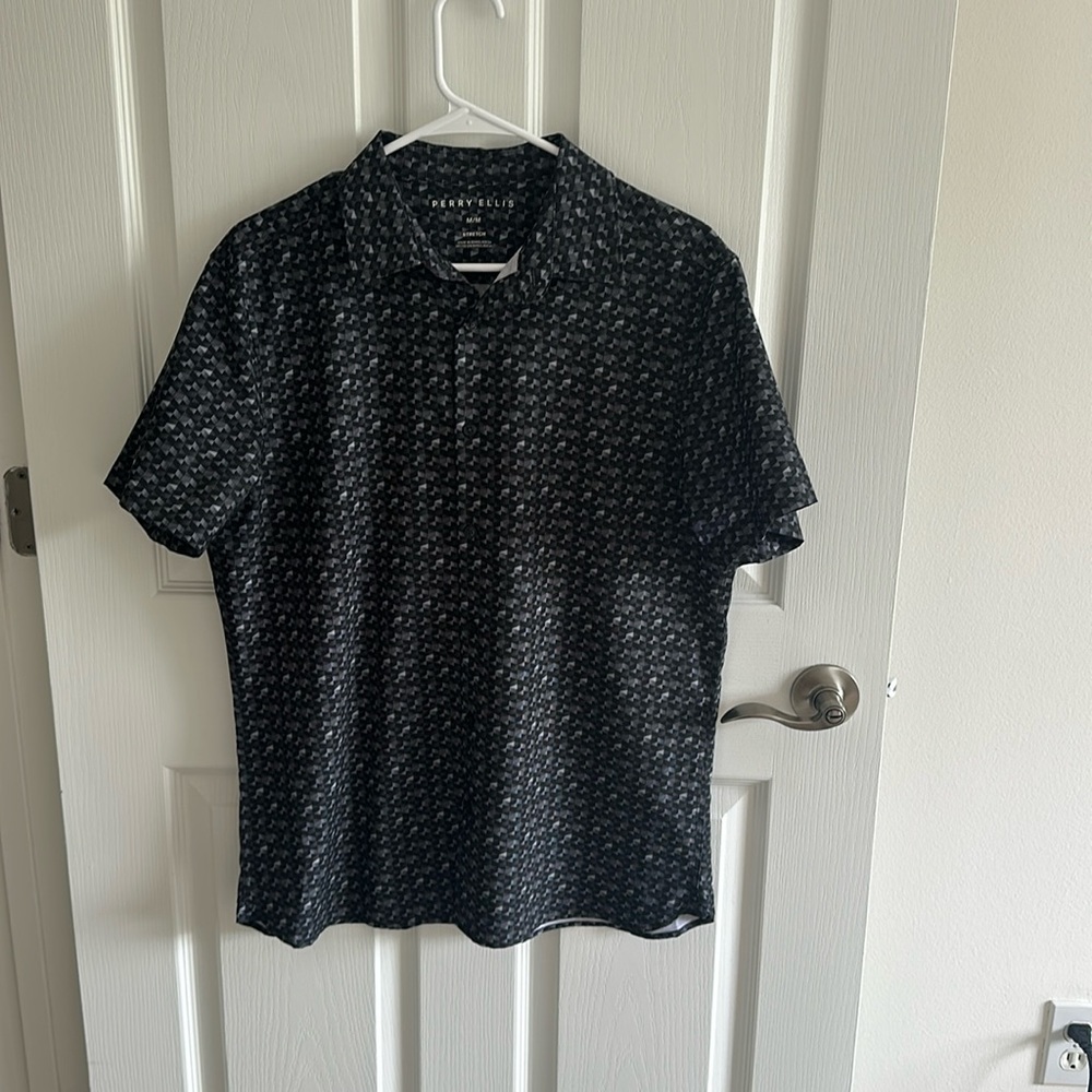 Perry Ellis short sleeve button down.